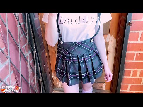 ❤️ 女子校生は授業の代わりに彼女のペニスを深く吸ってファックする。 ポルノvk ❌️