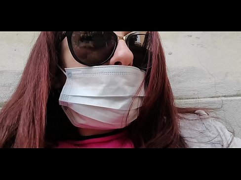 ❤️ ニコレッタは隣人に復讐し、彼のガレージでおしっこをする(特別Covid19イタリア検疫所) ポルノvk ❌️
